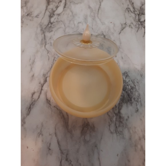 Vintage Avon Cotillion Beauty Powder Box Plastic - Picture 4 of 6